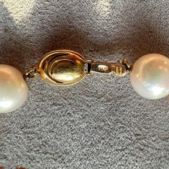 Designer Tiffany & Co. IRIDESSE Large Multi/ White Pink 18K Yellow Gold Bracelet - Picture 9 of 13